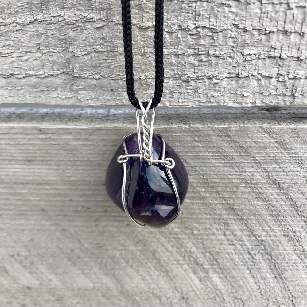 Amethyst Pendant with Copper accent - Picture 2 of 2